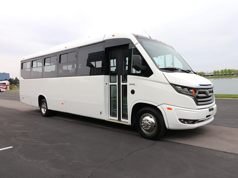 2022 Marcopolo Grand Shuttle White