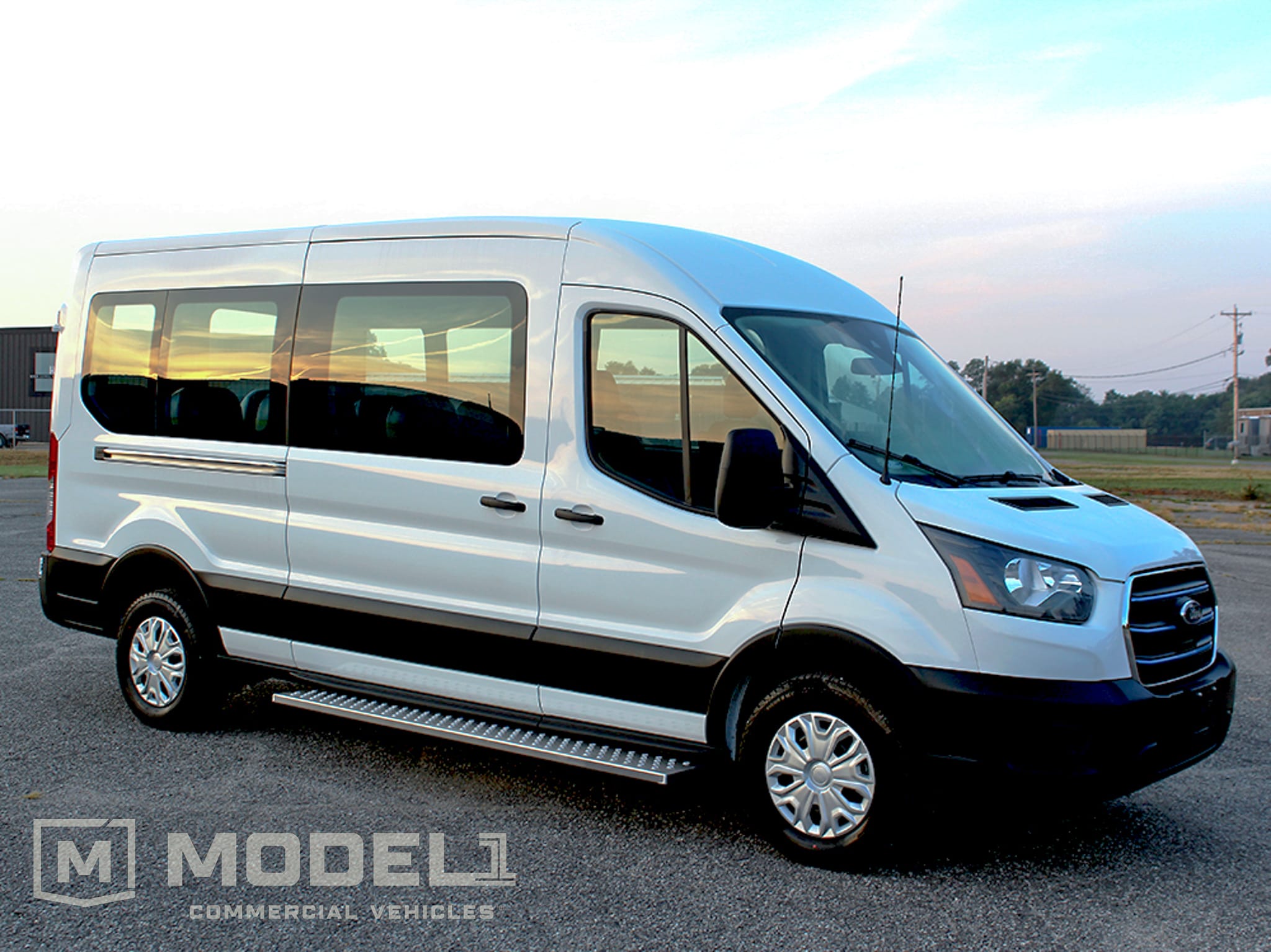 2022 Ford E-Transit Full Passenger Van Hero