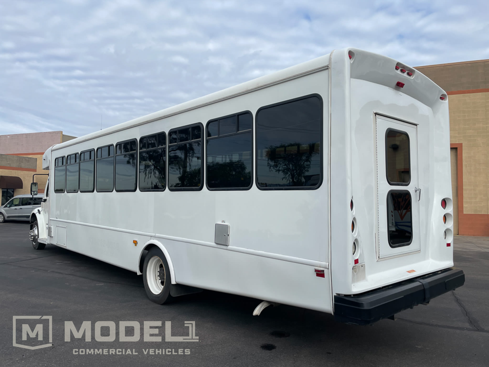 2018 StarTrans President Shuttle Bus Driver Rear