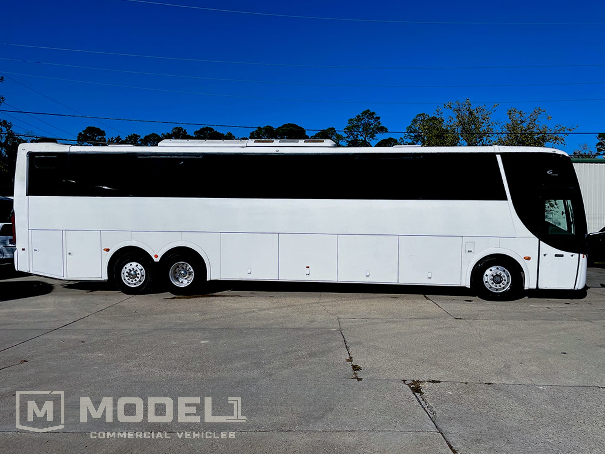 2011 Caio G36 Passenger Side