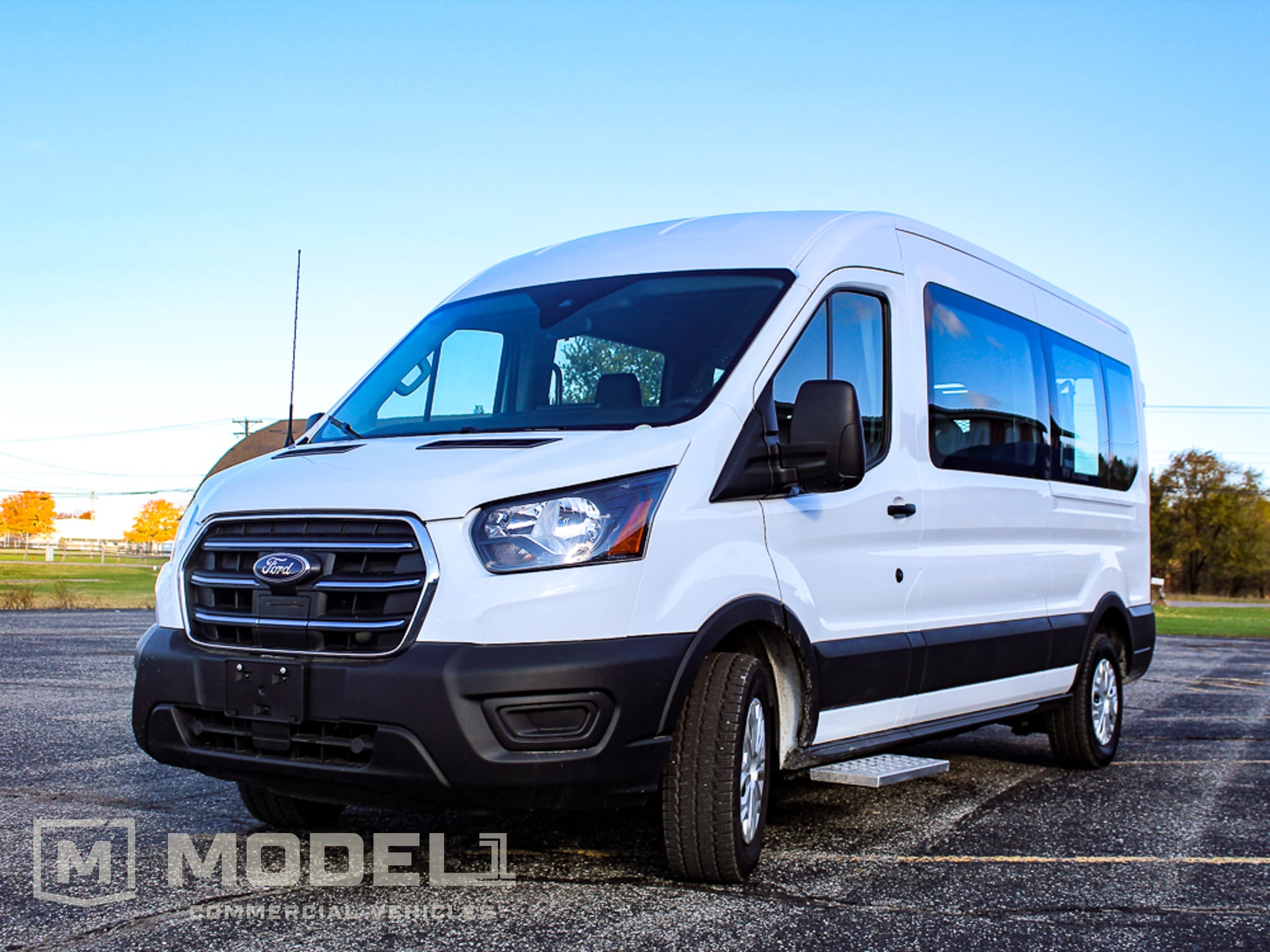 2023 Ford E-Transit Full Size Passenger Van Front