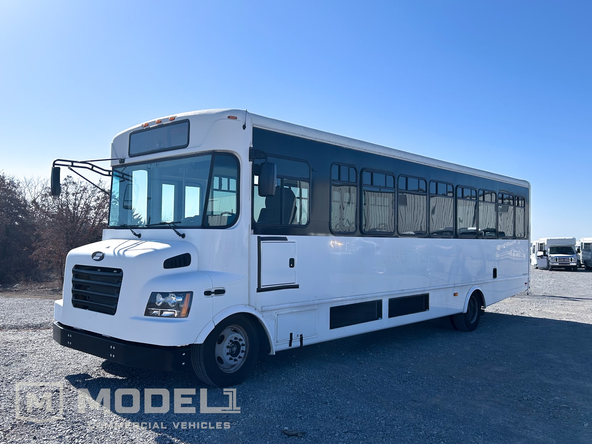 2016 Starcraft Allstar XL 32 Shuttle Bus Driver Front