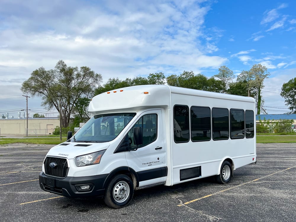 2023 Starcraft Starlite 22 14&0 Ford Transit Perimeter seating & Interior luggage