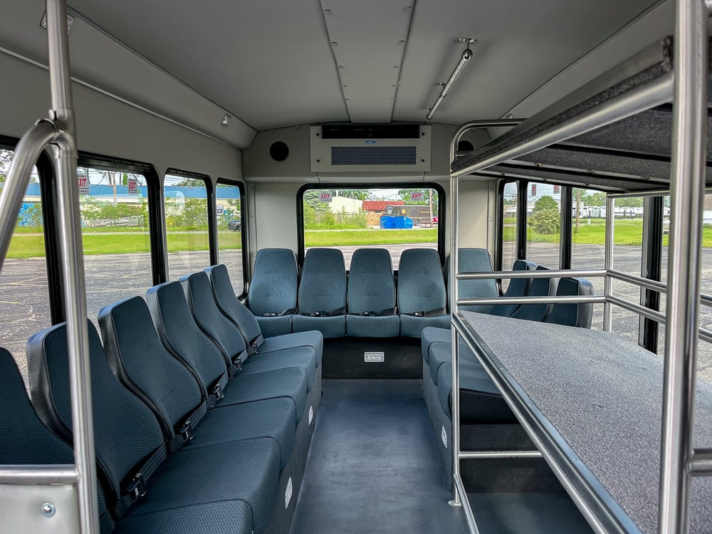 2023 Starcraft Starlite 22 14&0 Ford Transit Perimeter seating & Interior luggage