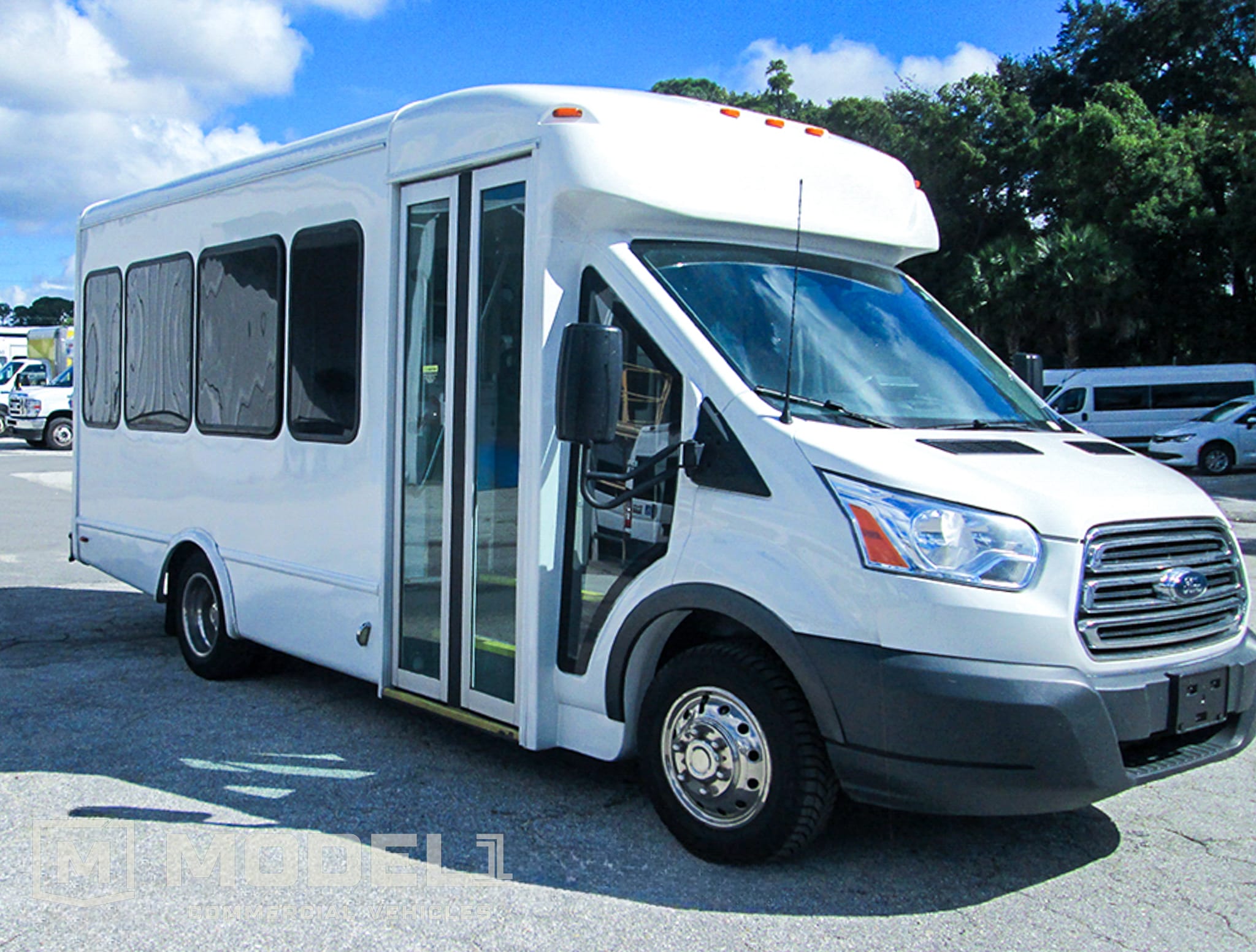 2018 Ford Transit T350 Cutaway HD DRW 138 WB 10,360#'s photo