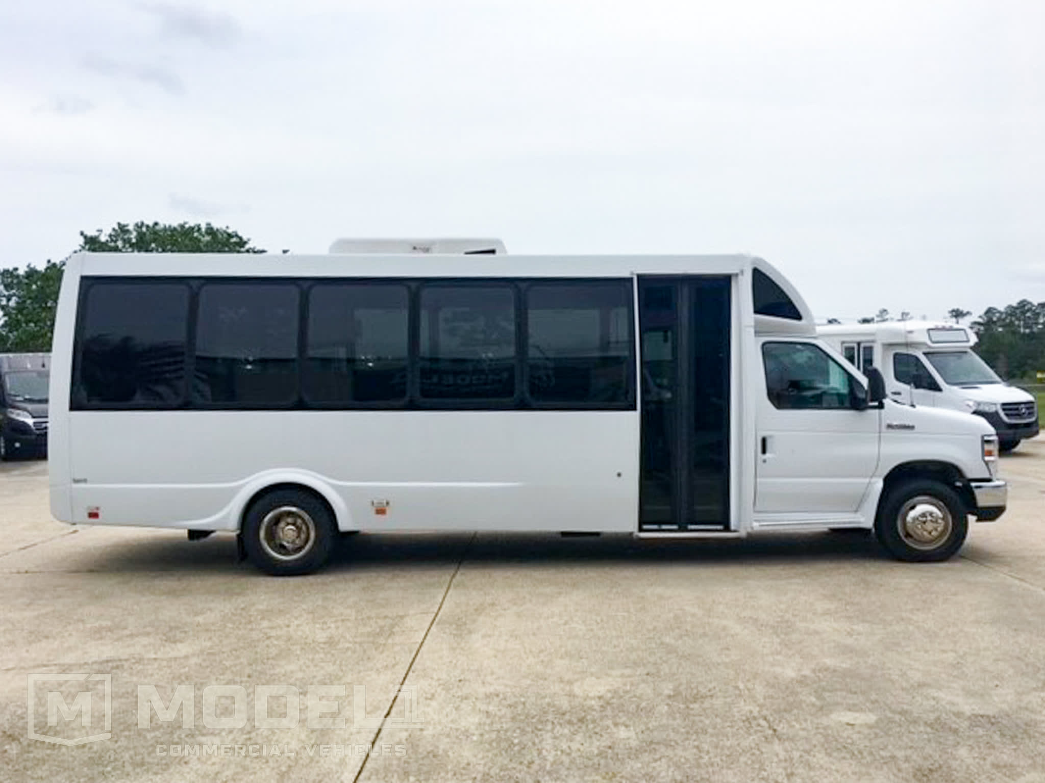 2021 Federal Coach Spirit Passenger Side