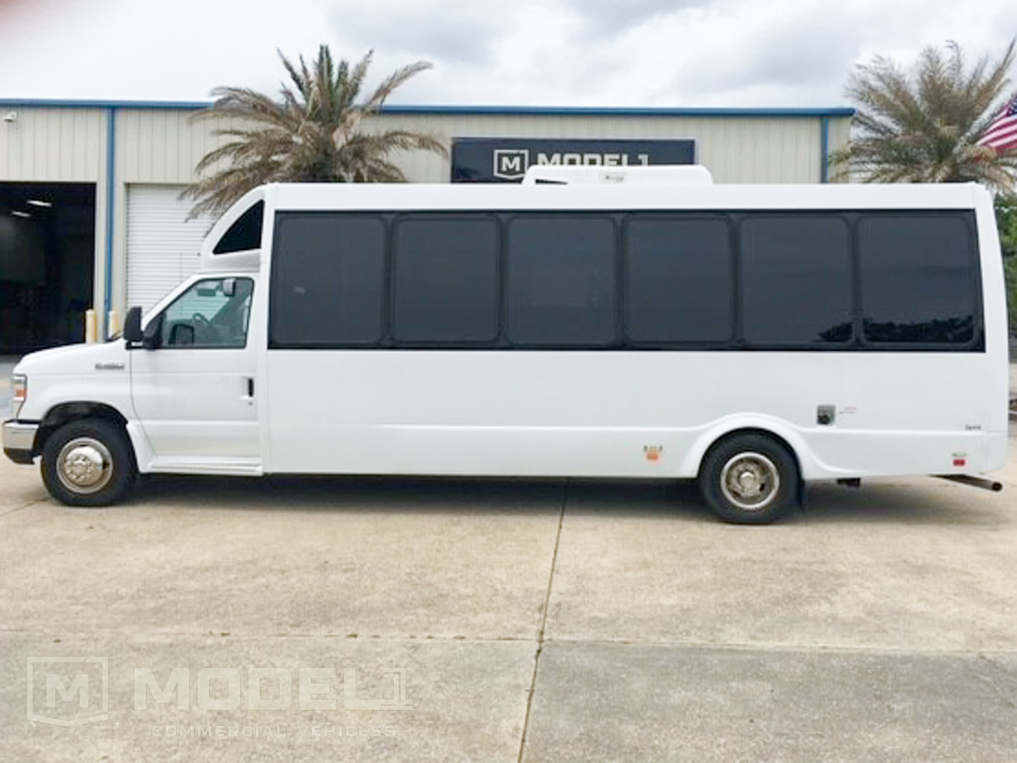 2021 Federal Coach Spirit Driver Side