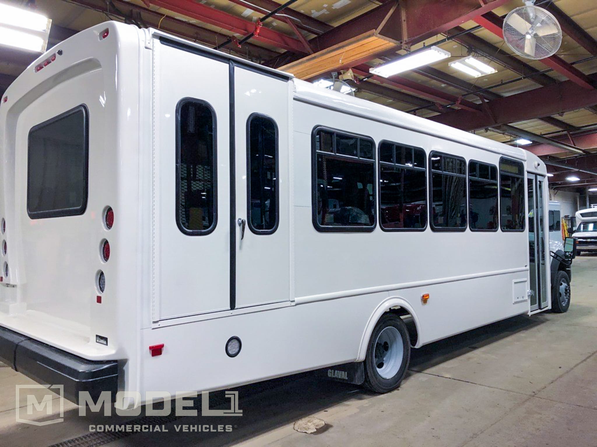 2021 Glaval Entourage 32 ET32P3002CZF21 | Model 1