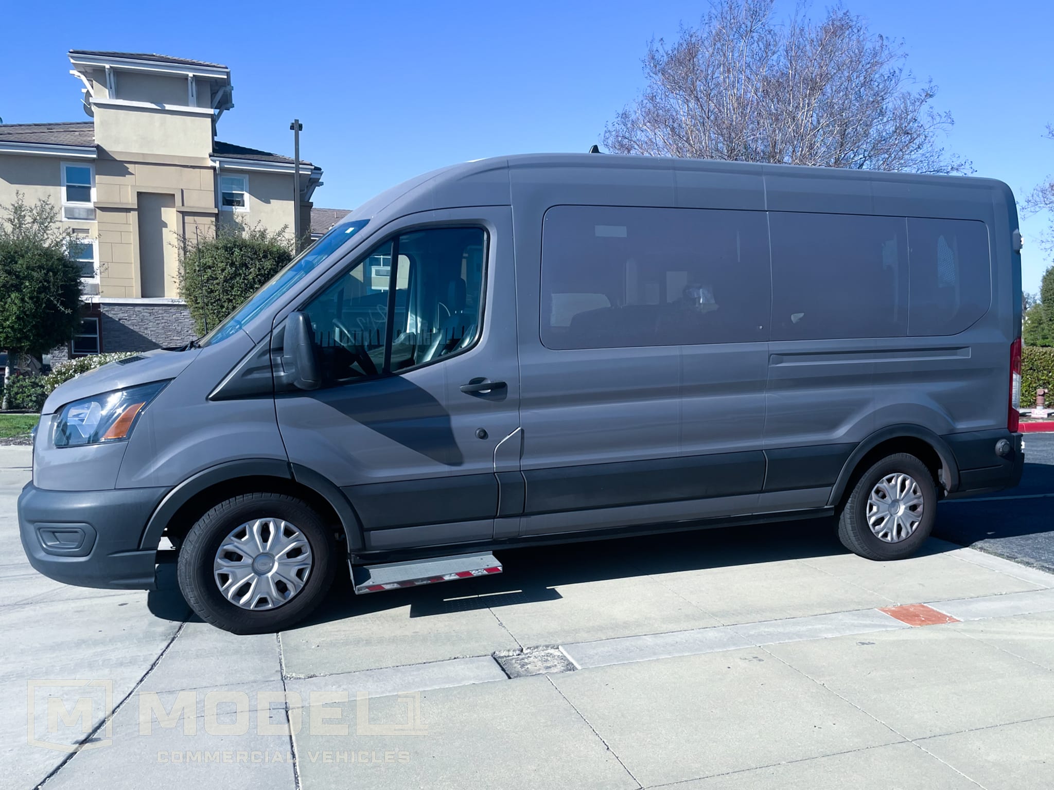 2020 Ford Transit 350 XL Med Roof Sliding Pass. 148's photo