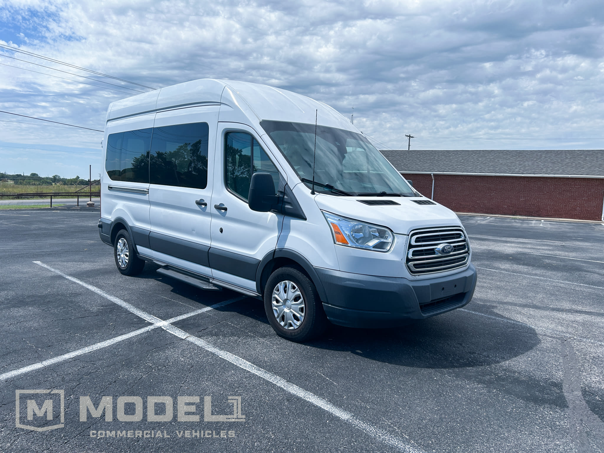 2016 Ford Transit's photo
