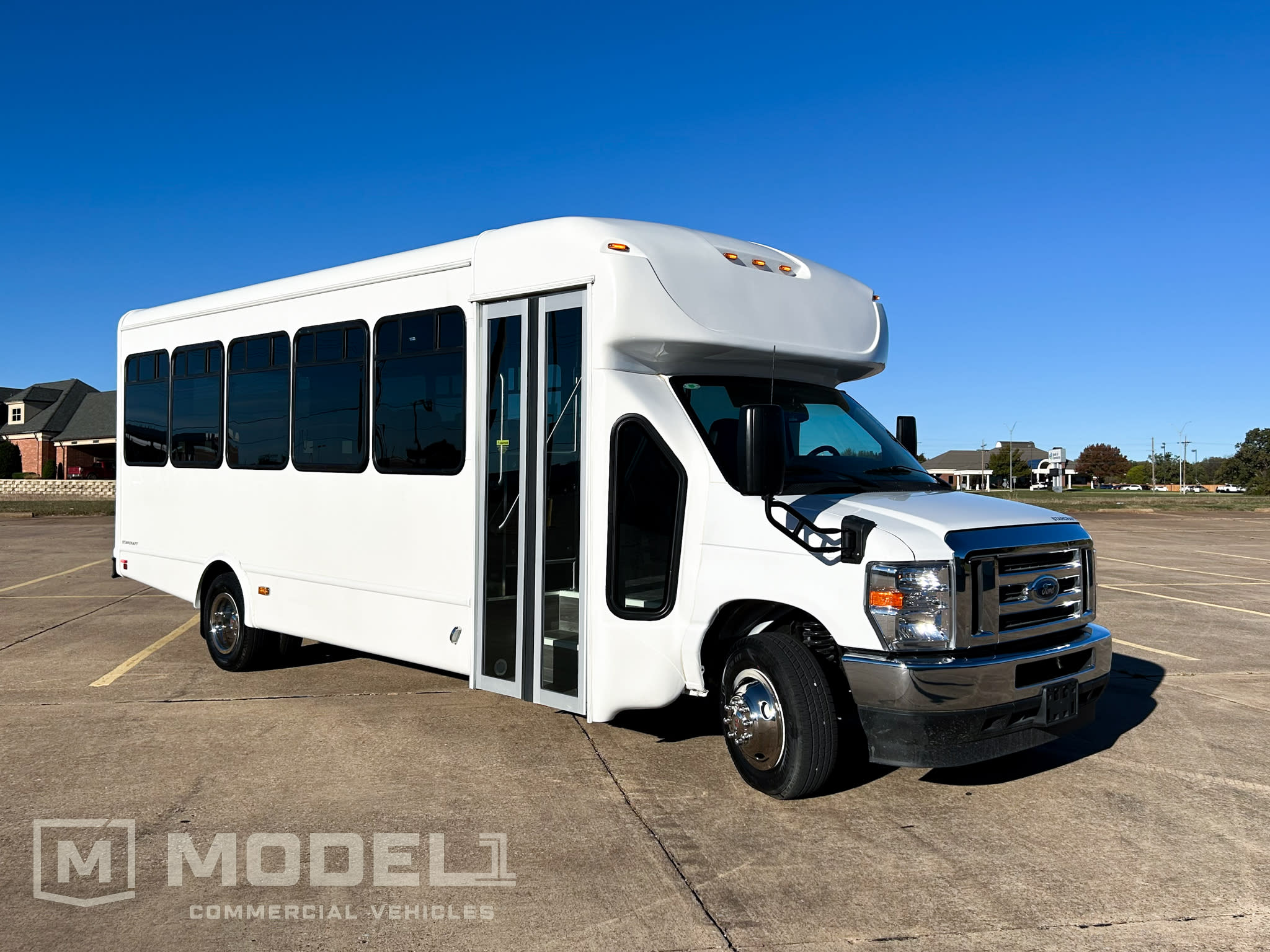 2024 Ford E-Series DRW E-450 Super Duty 158 in WB's photo