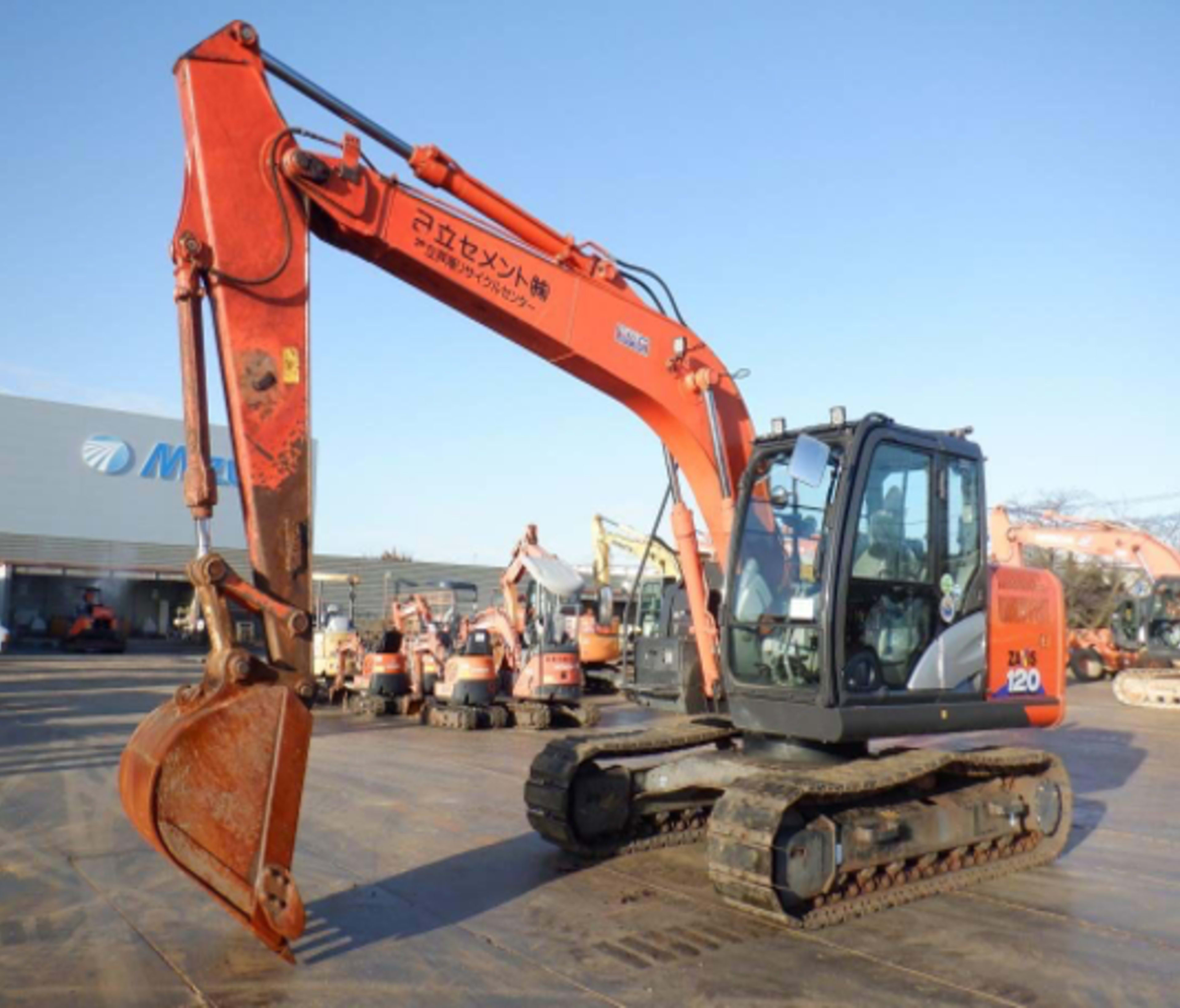 HITACHI ZX120-6