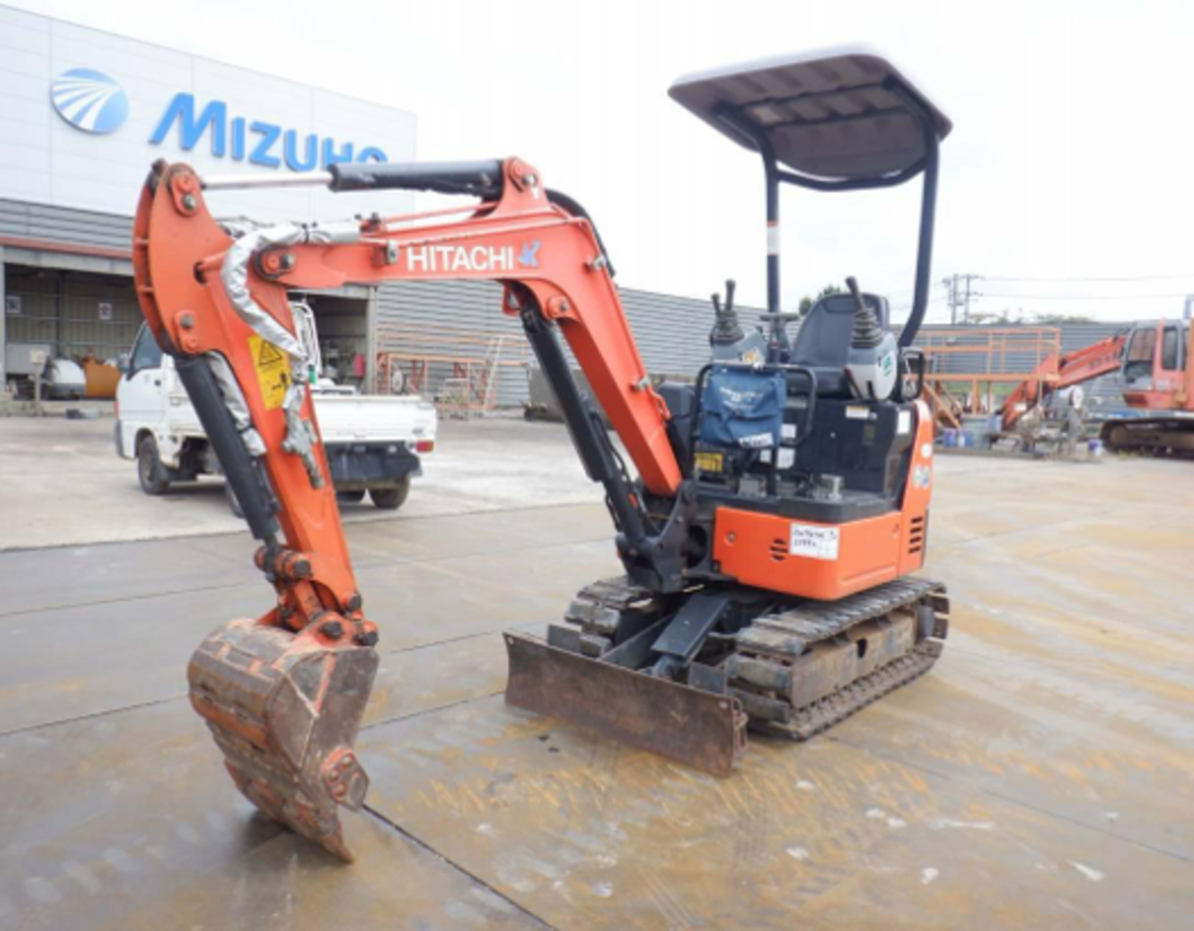 HITACHI ZX17U-5B