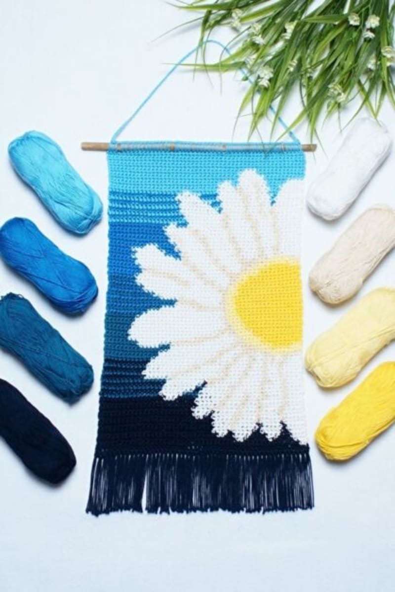 Daisy Flower Crochet Wall Hanging