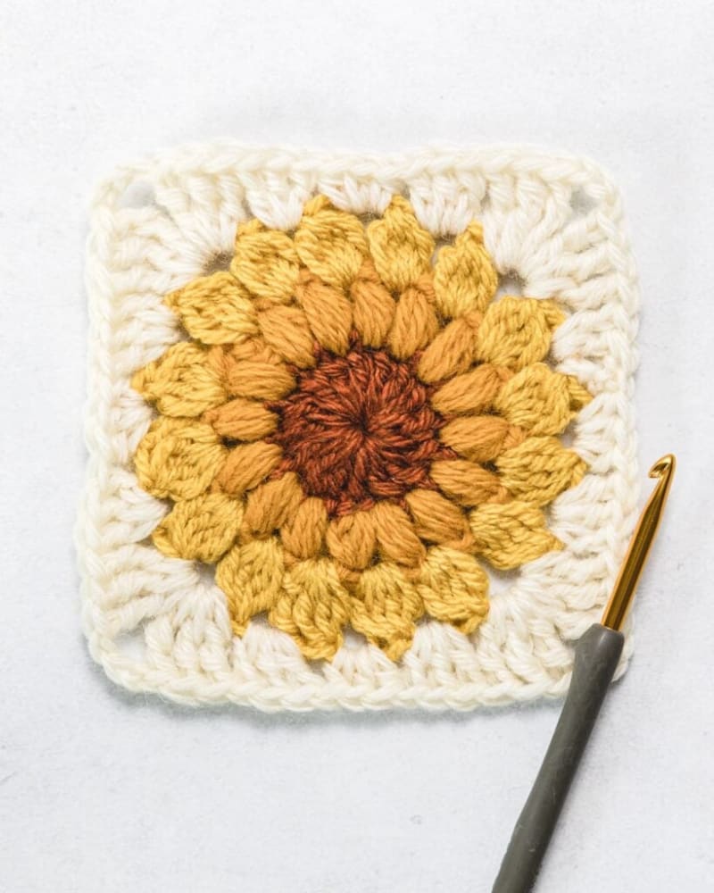 Crochet Sunburst Granny Square 