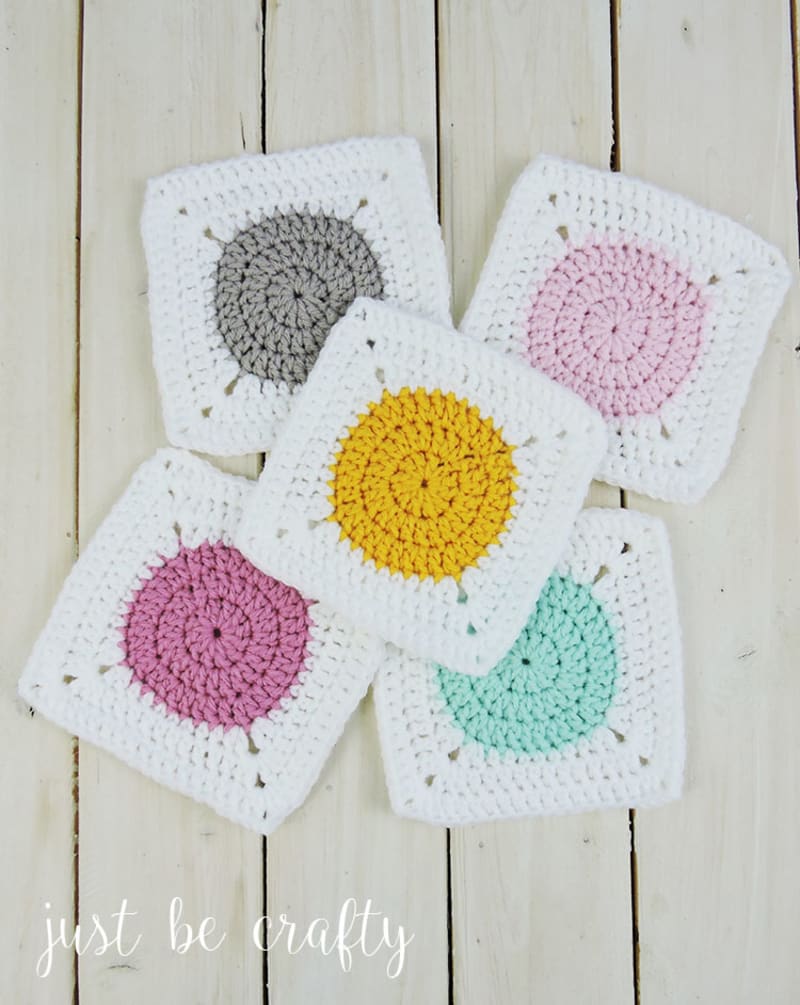 Circle to Square Granny Square