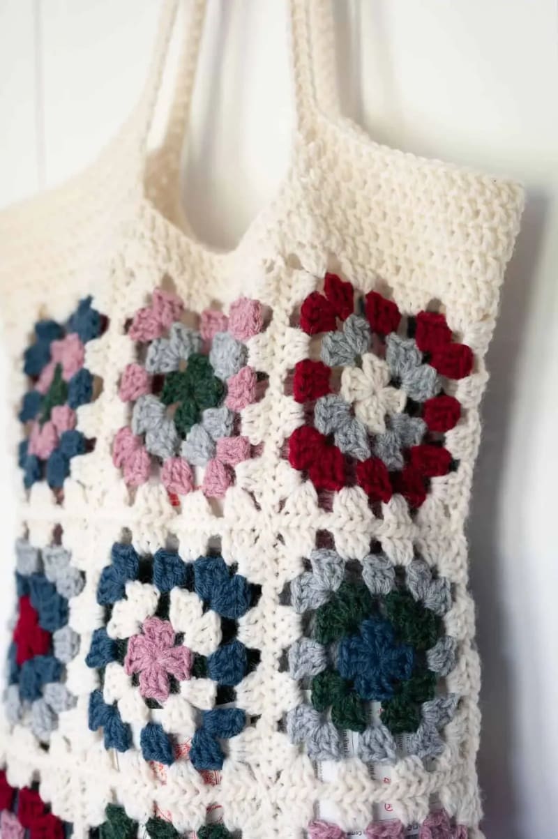 Granny Square Bag – Free Crochet Pattern