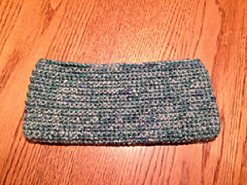 Basic crochet pencil case