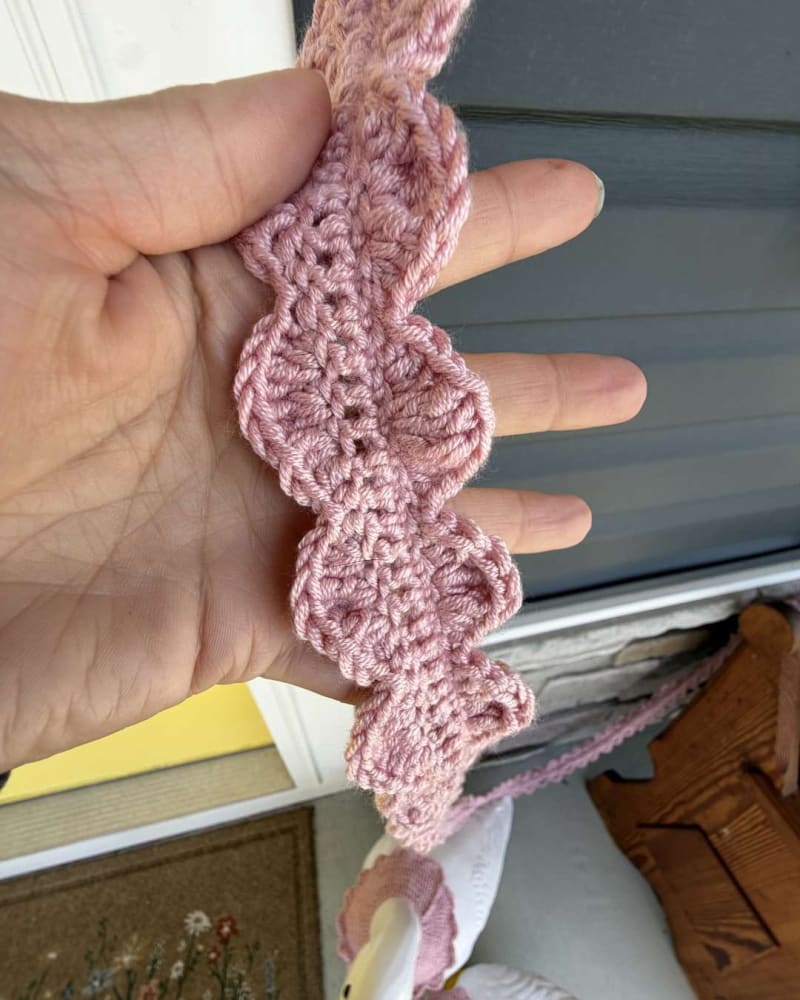 Scalloped Crocheted Garland