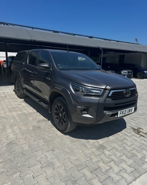 Toyota Hilux 2021