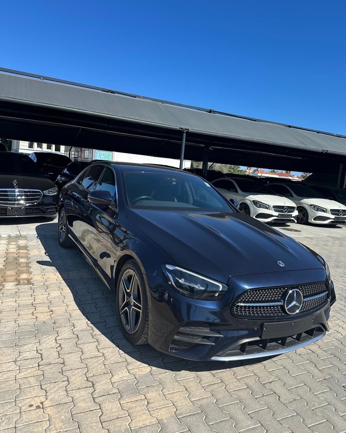 Mercedes-Benz E200 2022