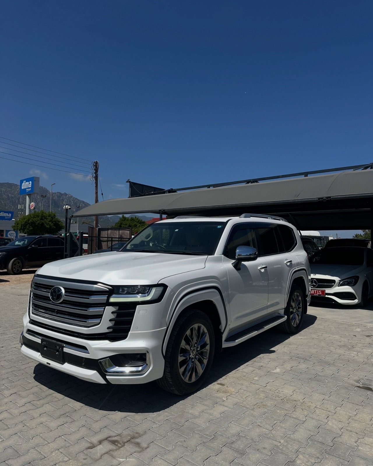 Toyota Land Cruiser 2023
