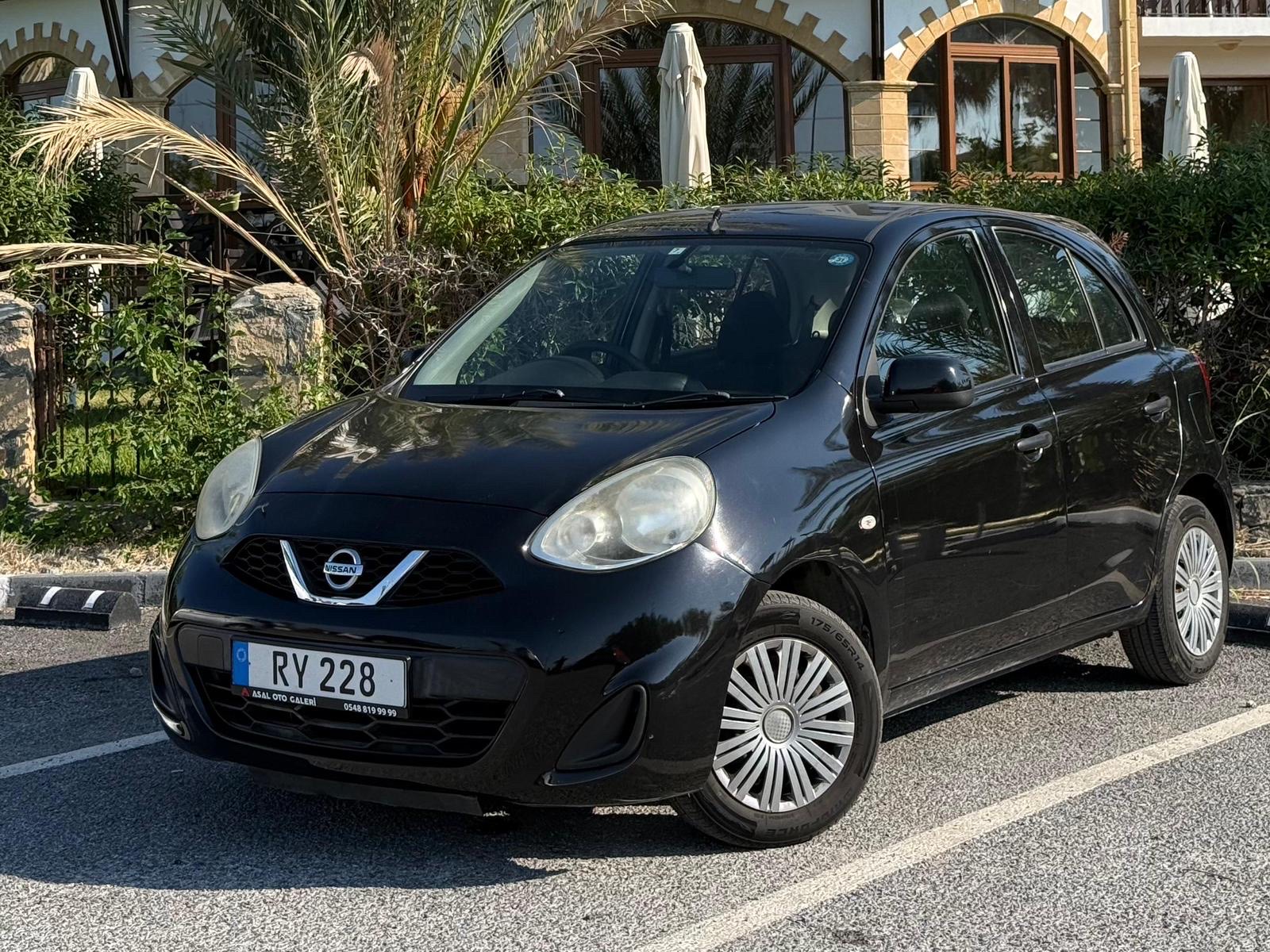 Nissan March 2016