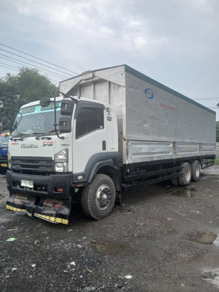 Isuzu