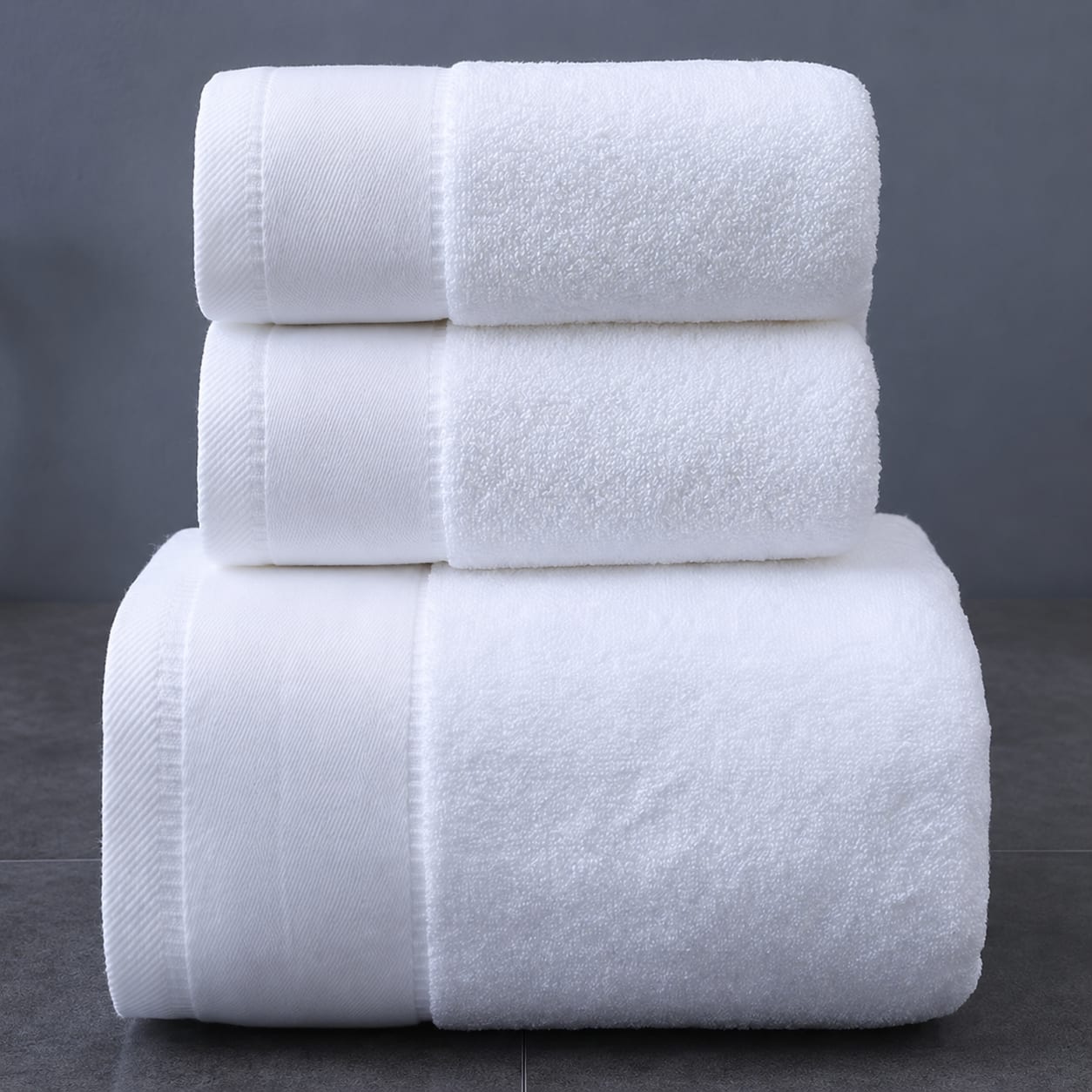 Hospitality linen collection Hilton Egyptian Plush White 100% Genuine Turkish Cotton Shower Towels for hotels and guest rooms, image 1