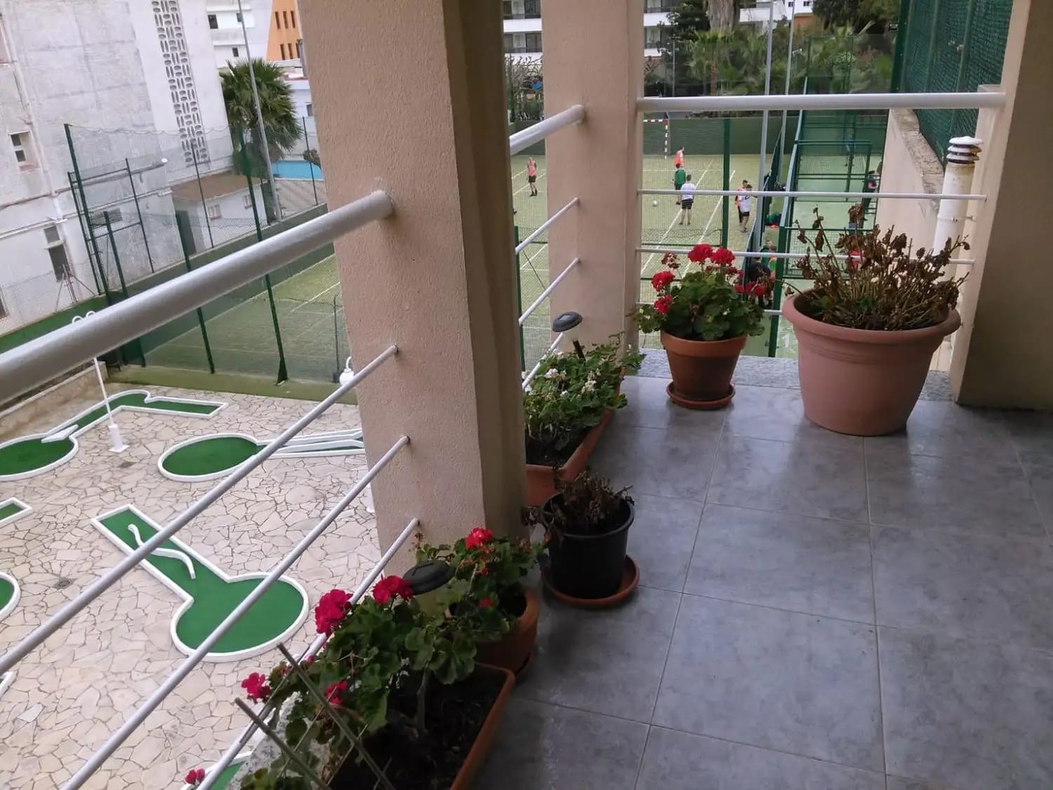 Edificio de uso mixto en venta