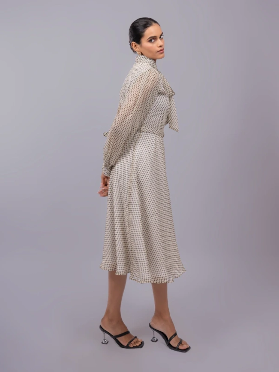 Off-White Formal Tie-up Neck Bishop Sleeve Fit and Flare Dress 5