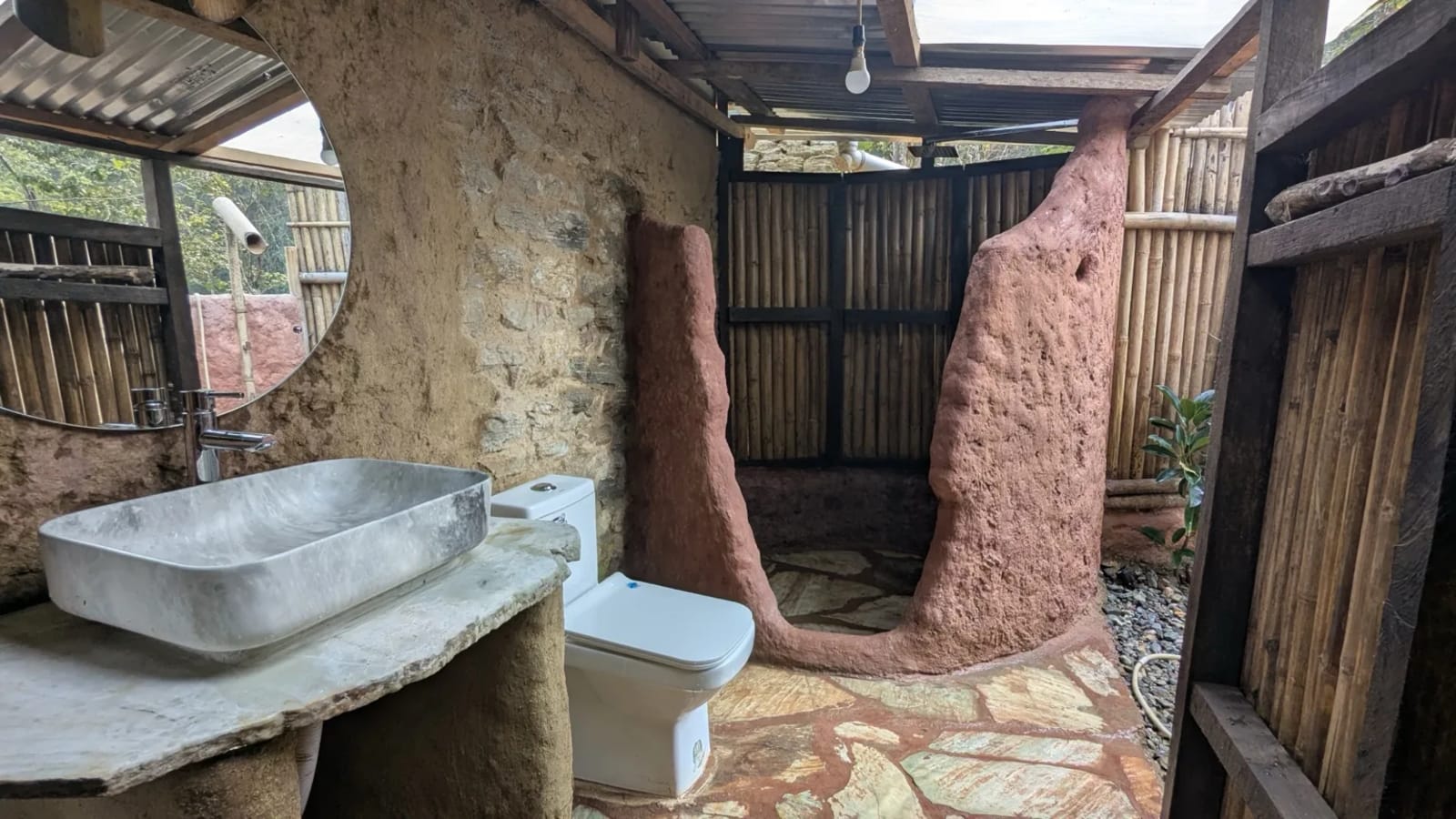 Mudhouse washroom