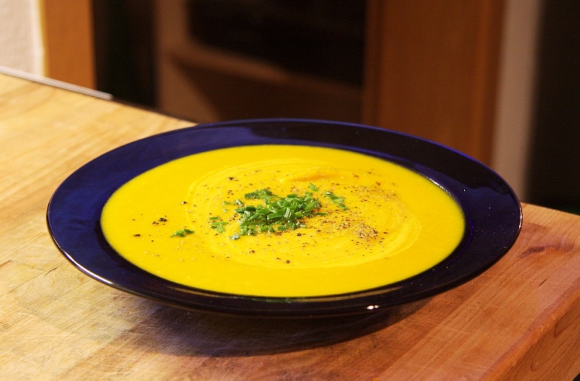 Kürbissuppe mit Ingwer und Limette