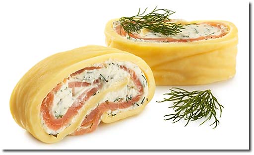 Pfannkuchen mit Meerrettich-Lachs-Füllung