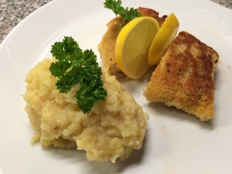 Meerrettichschnitzel mit Kartoffel-Apfel-Stampf