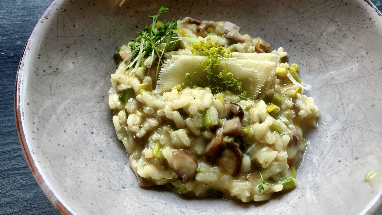 Risotto mit Lauch, Pilzen und Limette
