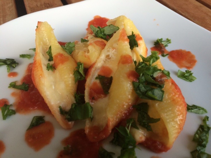 Conchiglioni mit Zitronen-Ricotta-Füllung