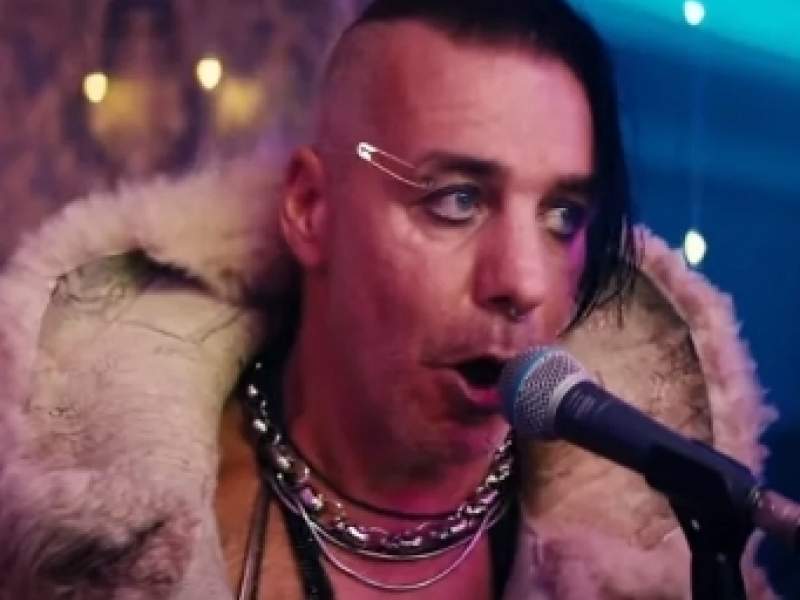 Новости дня: Солист Rammstein Линдеманн госпитализирован с коронавирусом