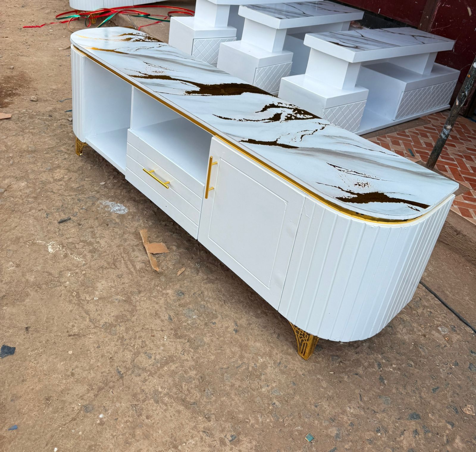 5.5ft Marble-top TV Stand