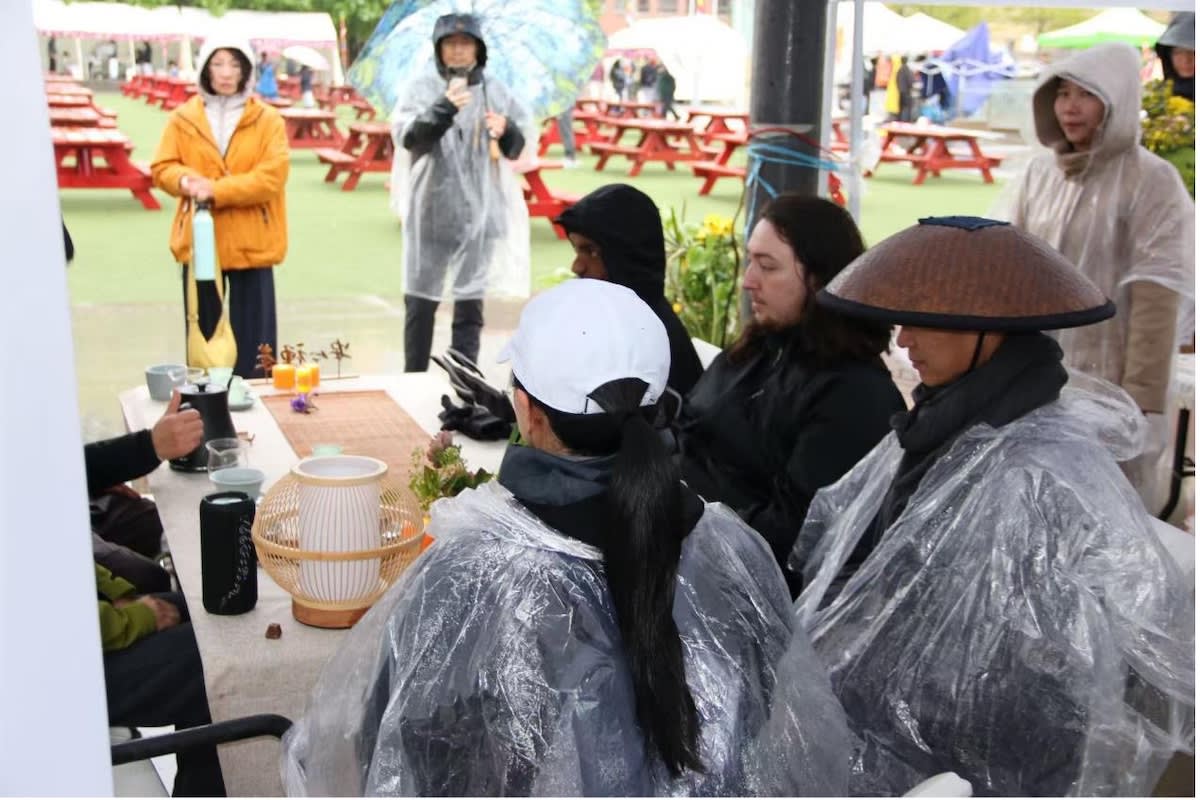 风雨传灯 同愿同行 —— 加拿大静心协会参加多伦多卫塞节庆典