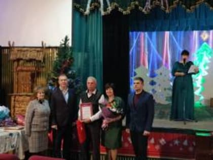 Праздничный новогодний концерт для ветеранов прошел в ДК Большевик