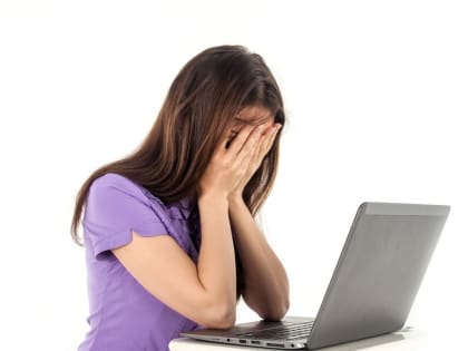 Опасный признак: сильная усталость и зевота на рабочем месте – серьезный повод показаться врачу