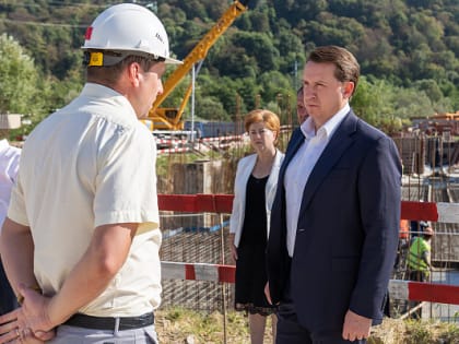 Мэр Сочи Алексей Копайгородский посетил объекты социального строительства в Кудепсте