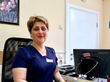 Глава Геленджика поздравил медсестер с профессиональным праздником