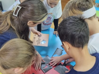 Соревнования по сборке спилс-карт в Темрюке