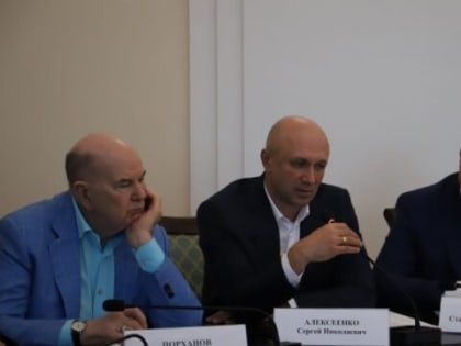 Депутаты ЗСК обсудили обеспечение кадрами системы здравоохранения