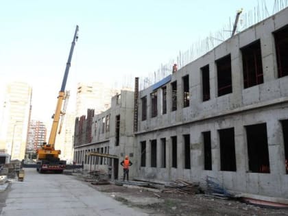 ​Строительство школы на проспекте им.Константина Образцова в Краснодаре значительно отстает от сроков