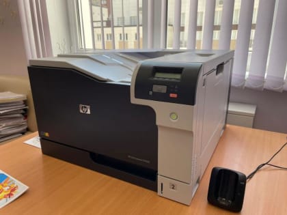 ​Депутат гордумы Краснодара Алексей Волощук рассказал о том, что подарил цветной принтер школе №102