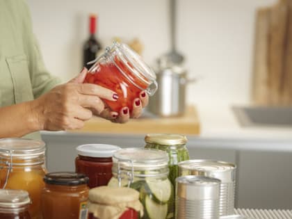 Названы продукты, которые могут вызвать ботулизм