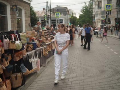 Стихи, выступление диджея и не только: программа для гостей краснодарского Арбата